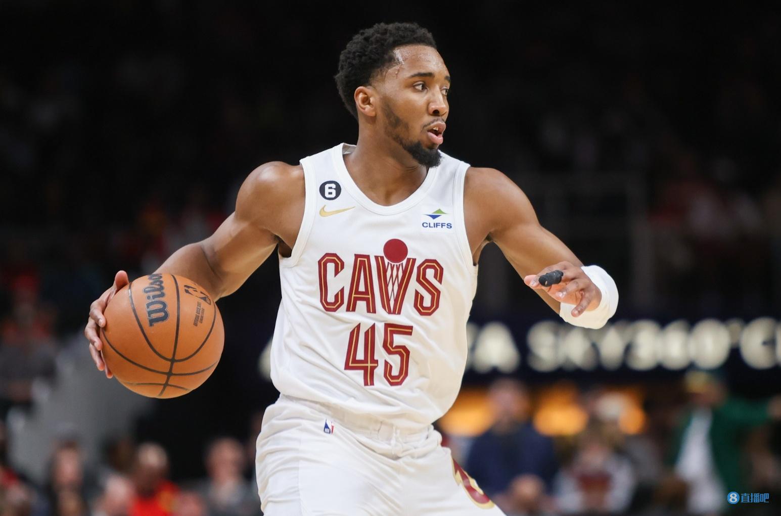 广东男篮防守稳固力克上海（广东男篮凭稳固防守击败上海）