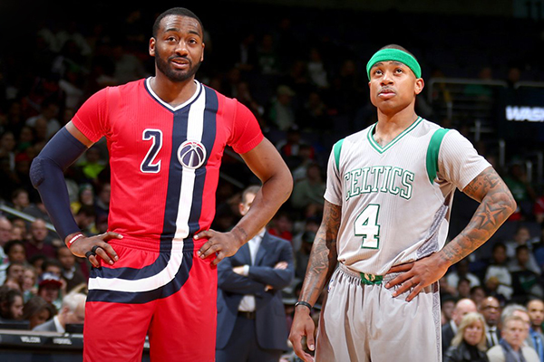 队史独一档！怀特生涯6次单场6三分+3帽，其他人合计3次（队史无人能及！怀特生涯6场轰6记三分+3次封盖，其他球员合计仅3场）