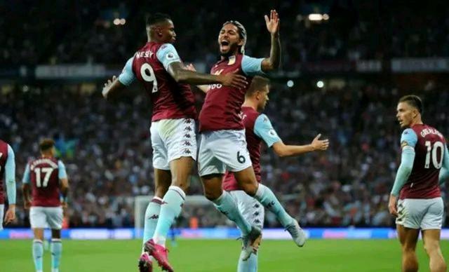 曼联重返英超前六（曼联再度跻身英超前六）