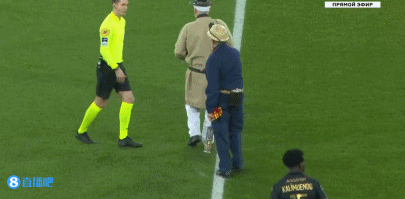 英超半场：哈兰德头槌破门，曼城暂1-0水晶宫（英超半场：哈兰德头球建功，曼城暂以1-0领先水晶宫）