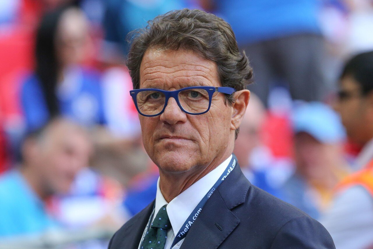 梅西的冠军总数比同期世界上任何俱乐部的冠军总数都要更多！